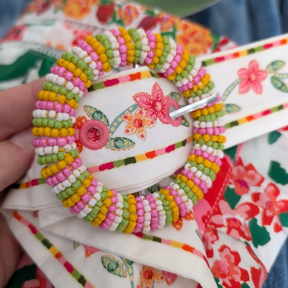 Farm Rio Strawberry Mixed Floral Shorts Jumpsuit NWT Size S Beaded Belt Romper - Picture 10 of 10